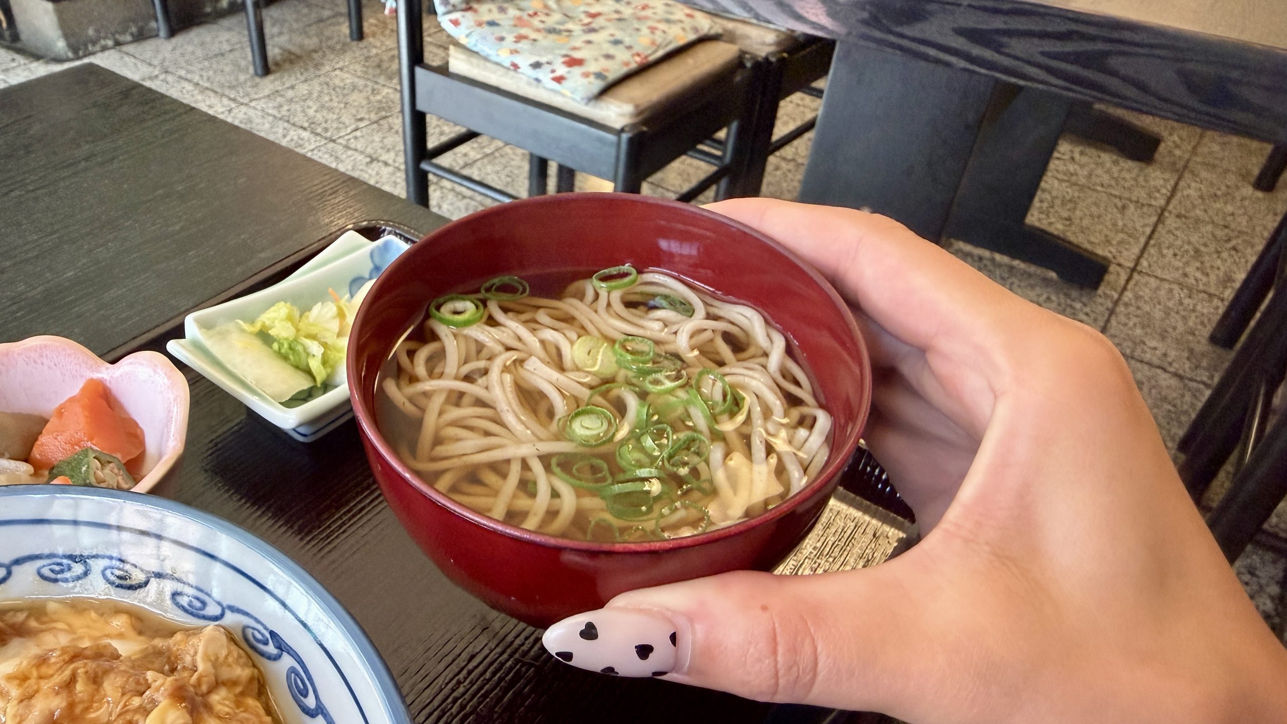 セットのミニ麺(そば)