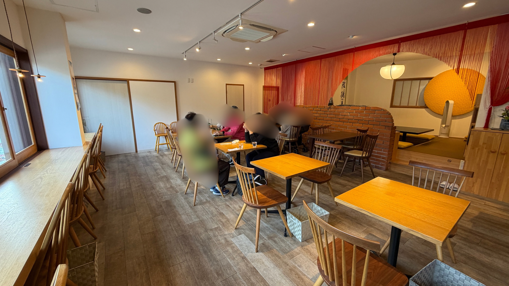 明治橋あまな店内